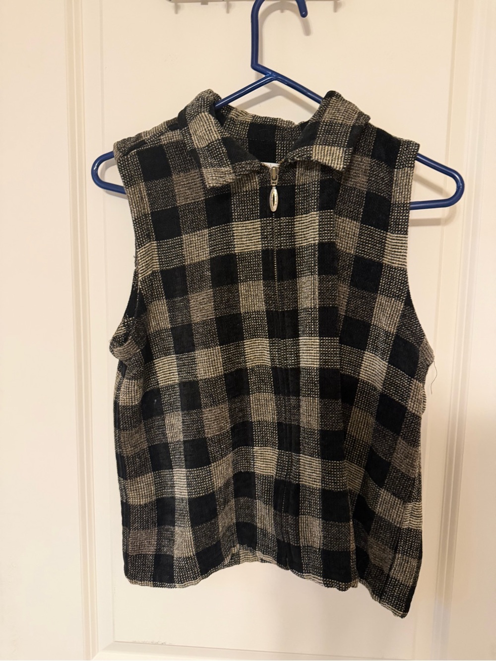 Black & brown Plaid Zip-Front vest